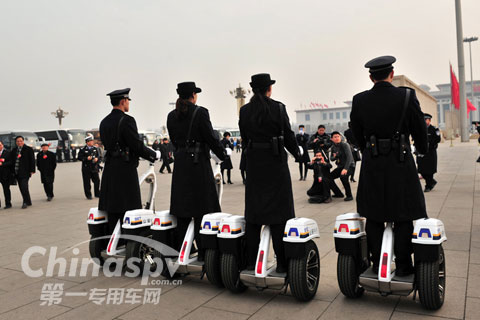 两轮警用巡逻车