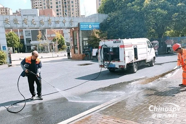 福龙马开启护航模式 保障各地开学季